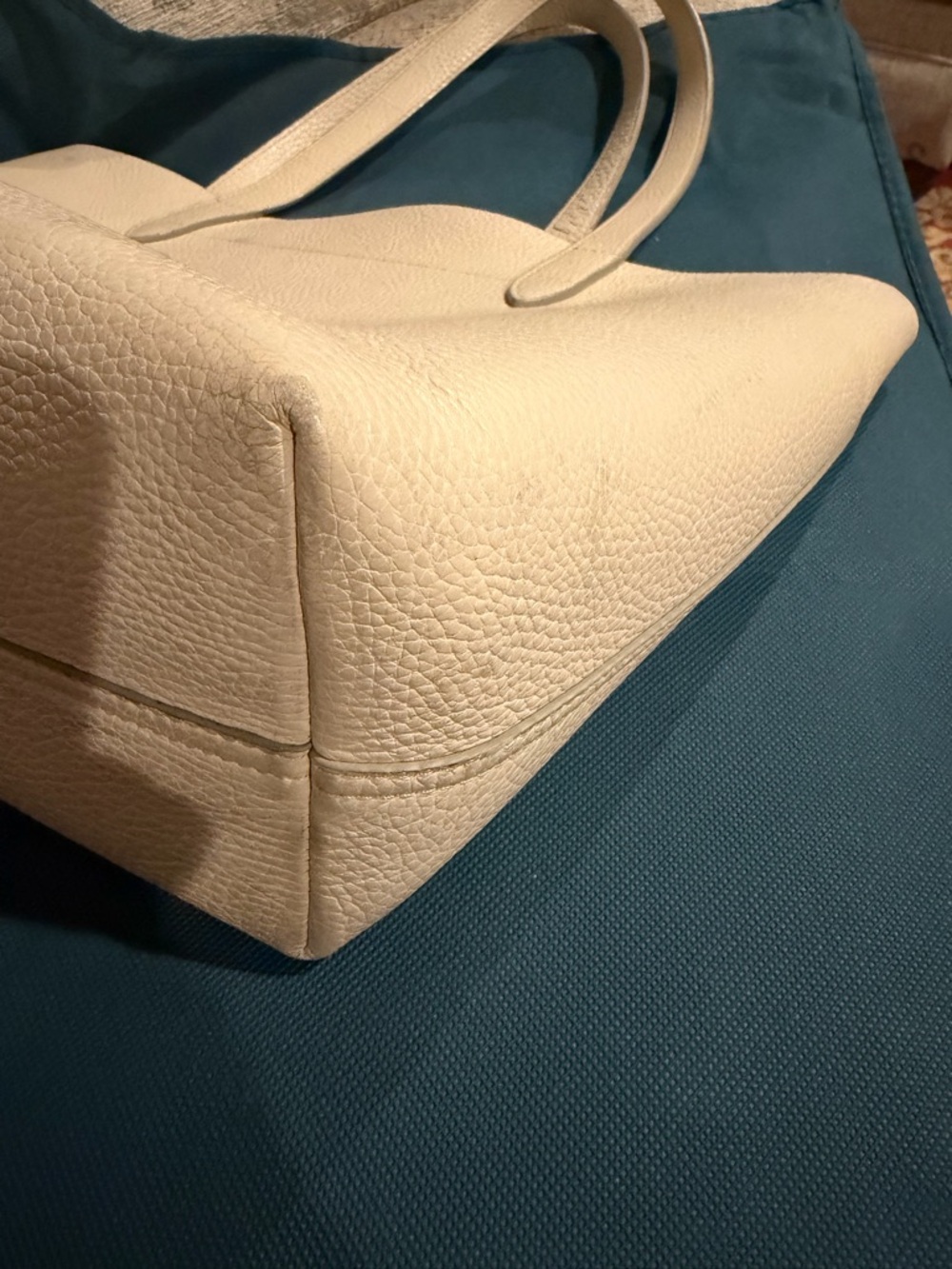 Cuyana Easy Tote Pebbled Leather Cream Ivory Large Minimalist Work Bag - Picture 6 of 15